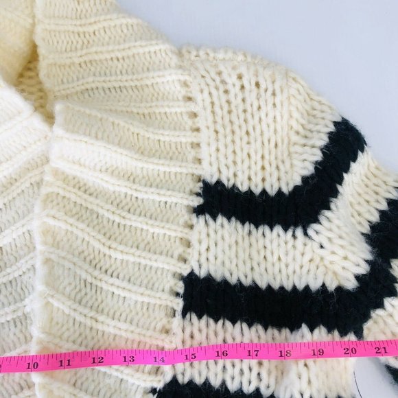 VOLCOM Women's BNWT The Big Cozy Chunky Knit Cardigan Size Med RRP $120 - Picture 8 of 9